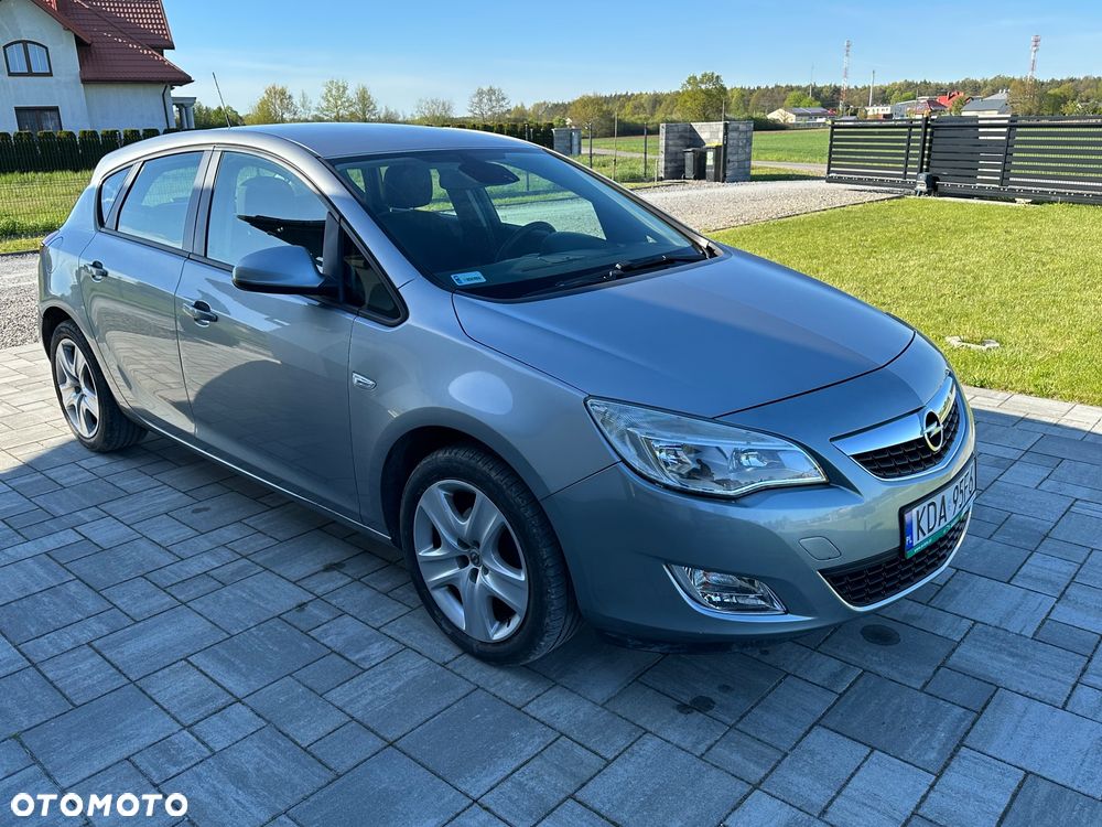 Opel Astra 1.4 Enjoy - 1