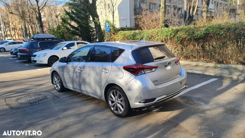 Toyota Auris ver-1-8-l-vvt--i-hsd-sol-plus - 6