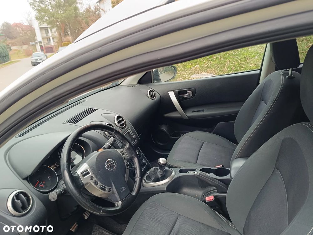 Nissan Qashqai 1.6 dCi DPF acenta - 8
