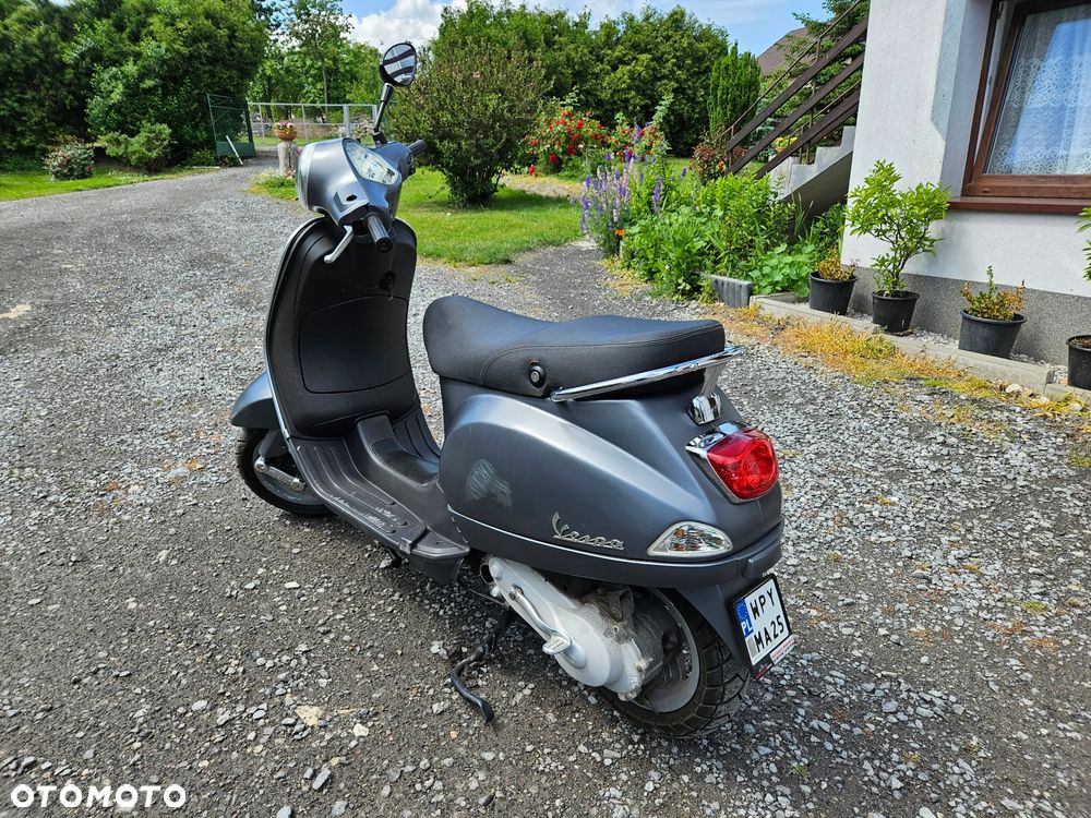 Piaggio Vespa - 4