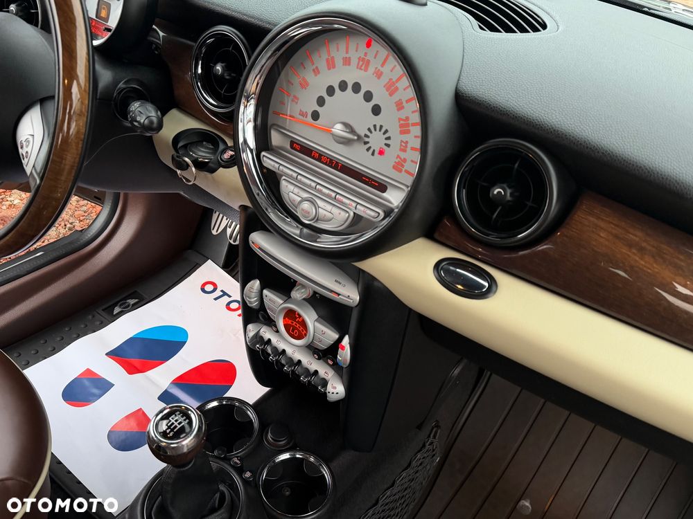 MINI Clubman - 30