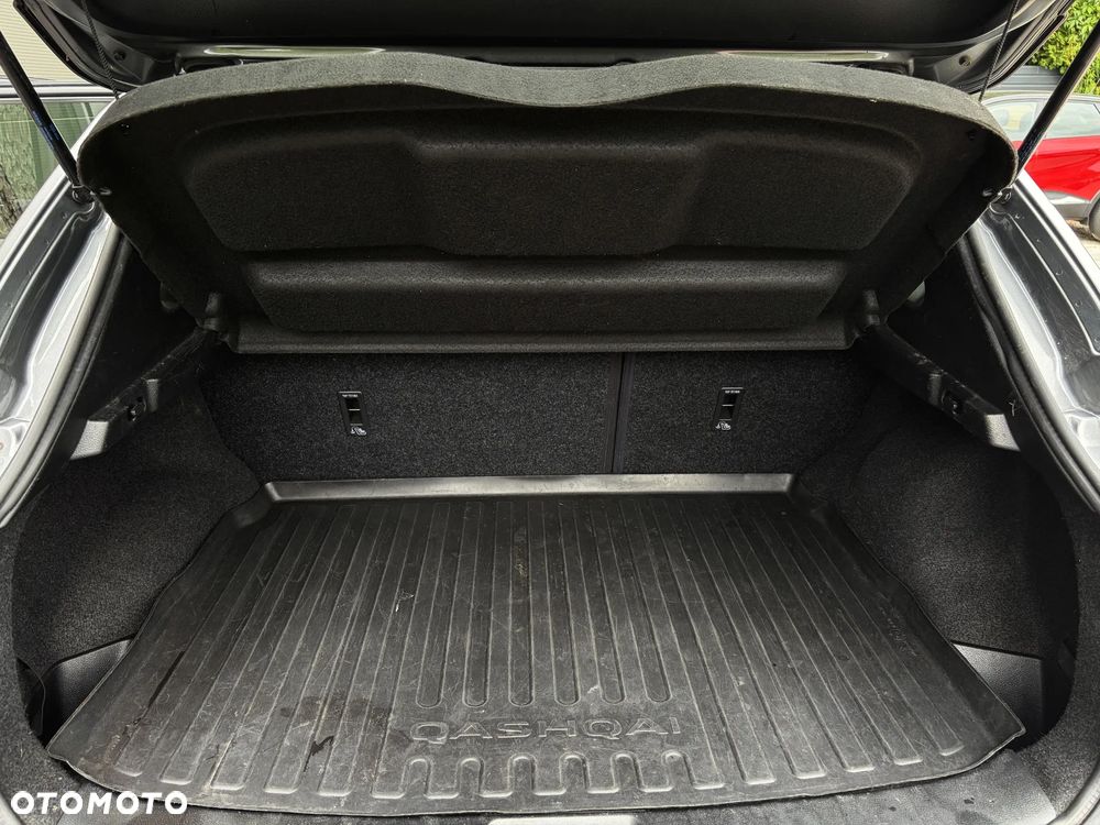 Nissan Qashqai 1.6 DCi Tekna Xtronic - 35