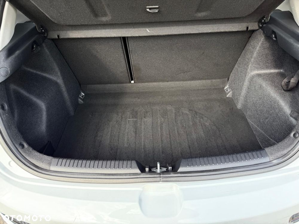 Kia Ceed 1.4 Smart Plus - 23