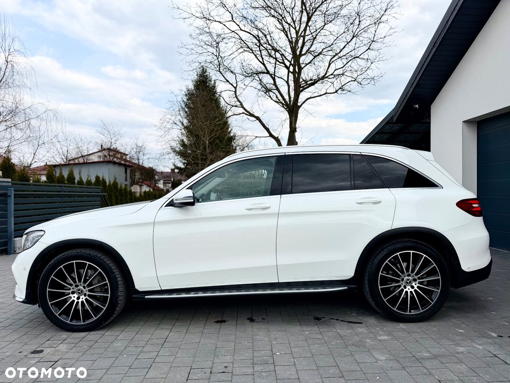 Mercedes-Benz GLC 250 4Matic 9G-TRONIC AMG Line - 7
