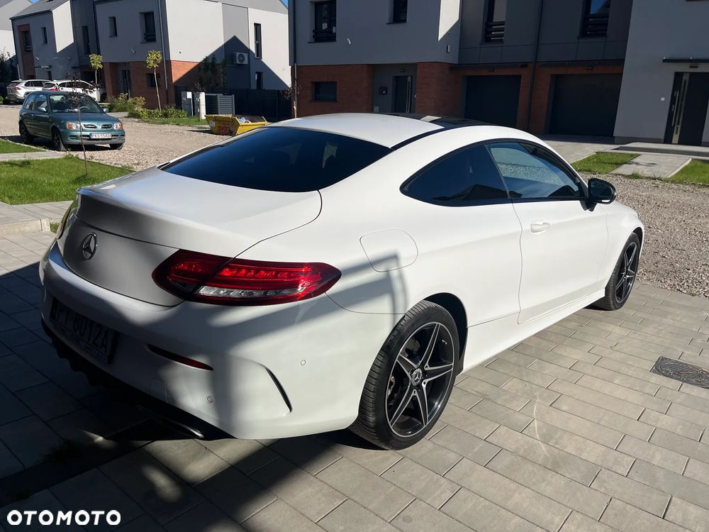 Mercedes-Benz Klasa C 200 Coupe AMG Line - 4