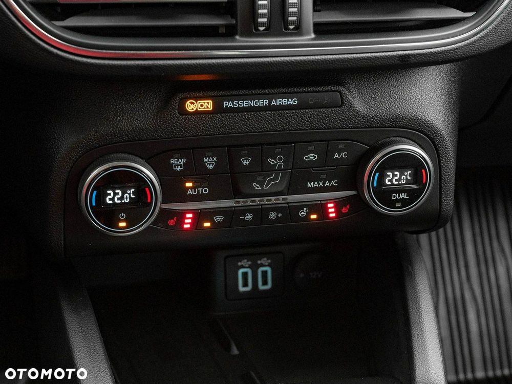 Ford Focus 1.0 EcoBoost Active - 17