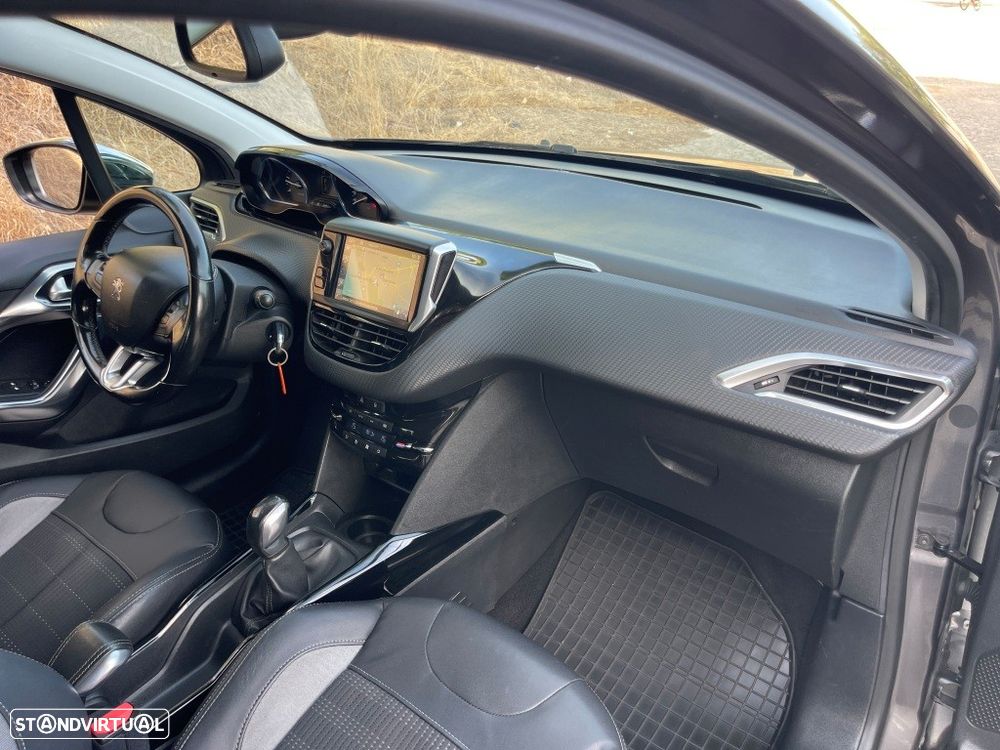 Peugeot 2008 1.6 BlueHDi Allure - 36