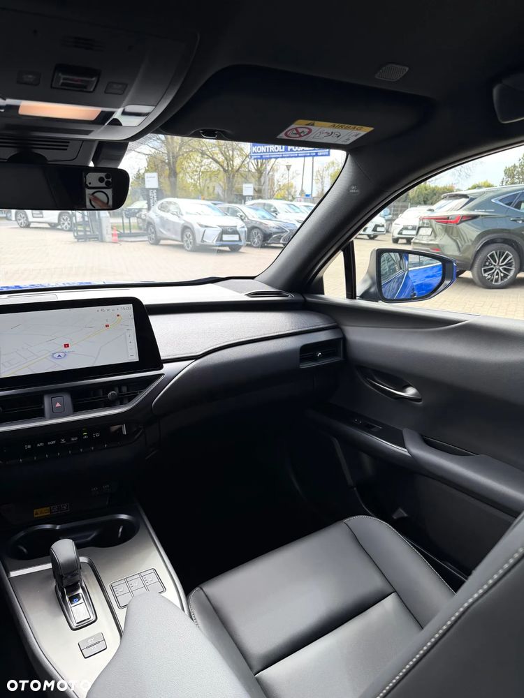 Lexus UX 300h F Sport Design - 13