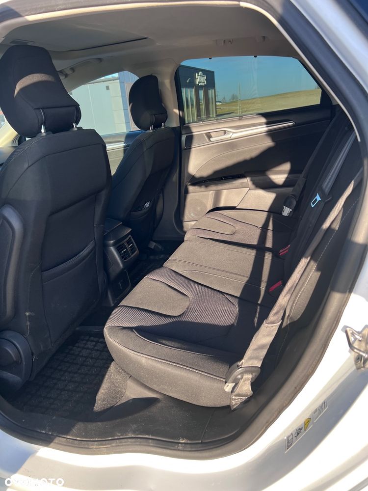 Ford Mondeo - 9