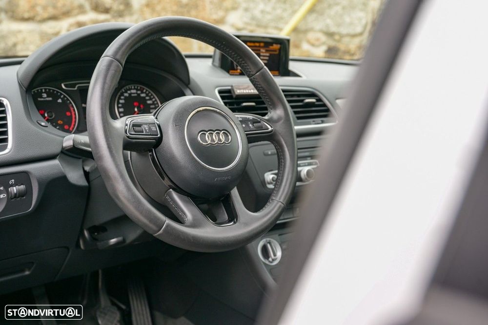 Audi Q3 2.0 TDI Attraction - 20