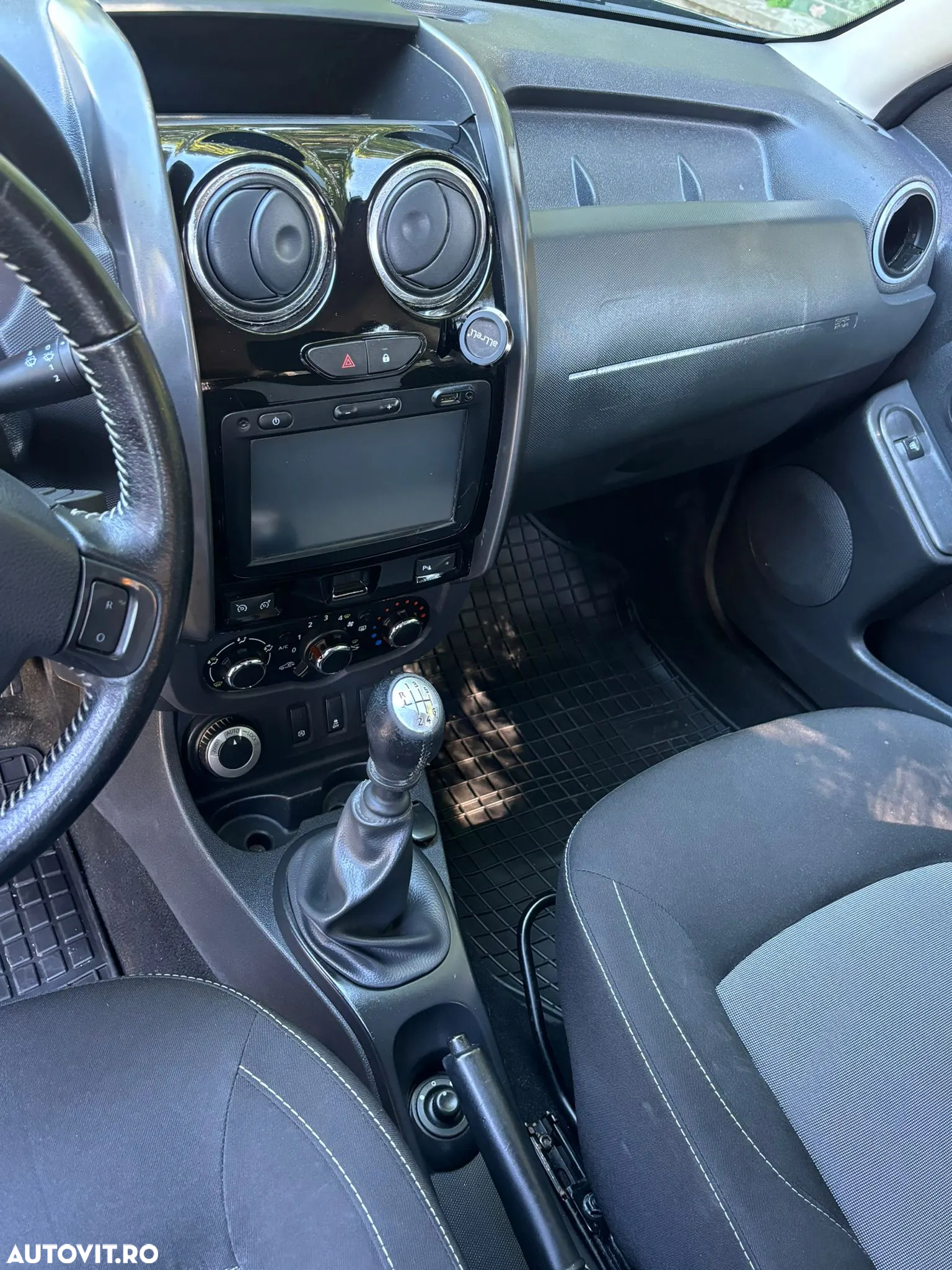Dacia Duster dCi 110 4WD Prestige - 8