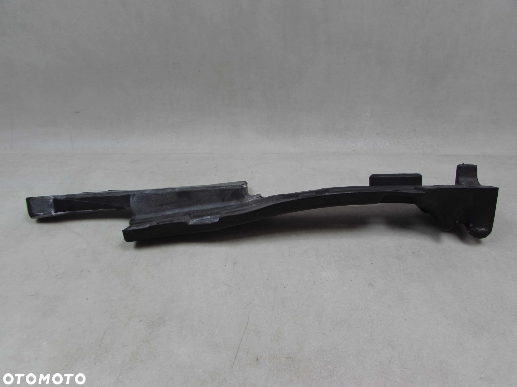 VOLVO S60 II V60 13-18 PIANKA WYGLUSZENIE BLOTNIKA PRAWE 31391776 - 1