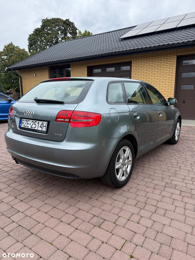 Audi A3 Sportback 1.2 TFSI Ambiente - 5