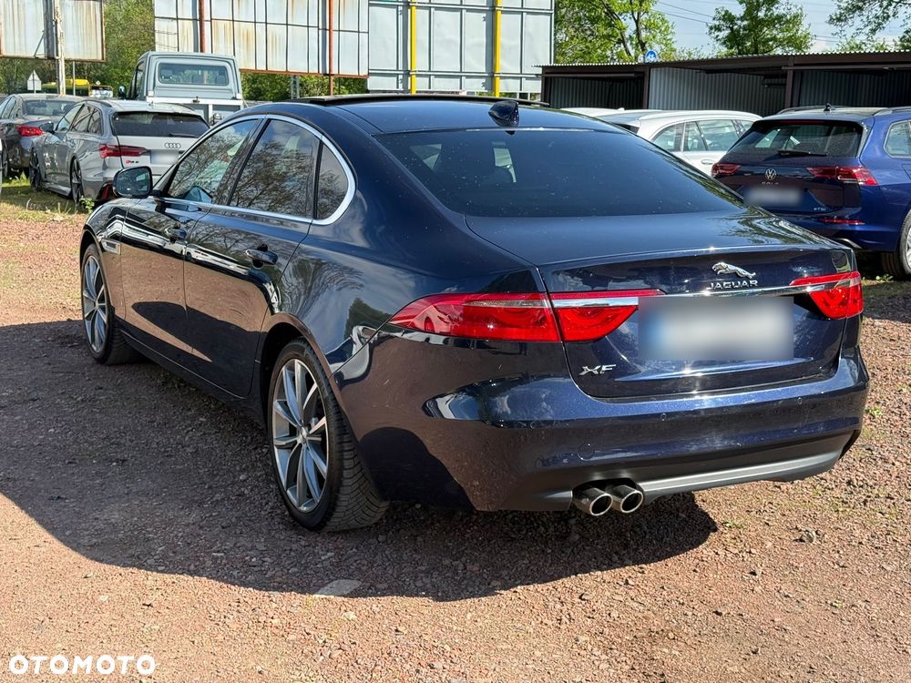 Jaguar XF 2.0 i4D Prestige - 5