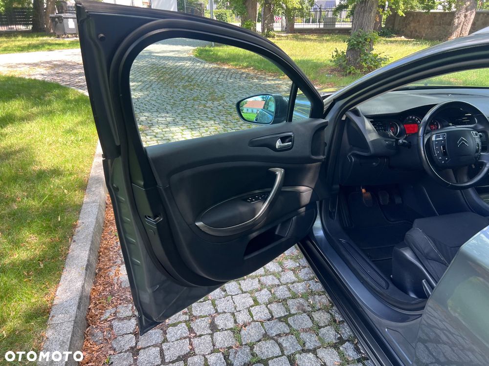 Citroën C5 2.0 16V Confort - 12
