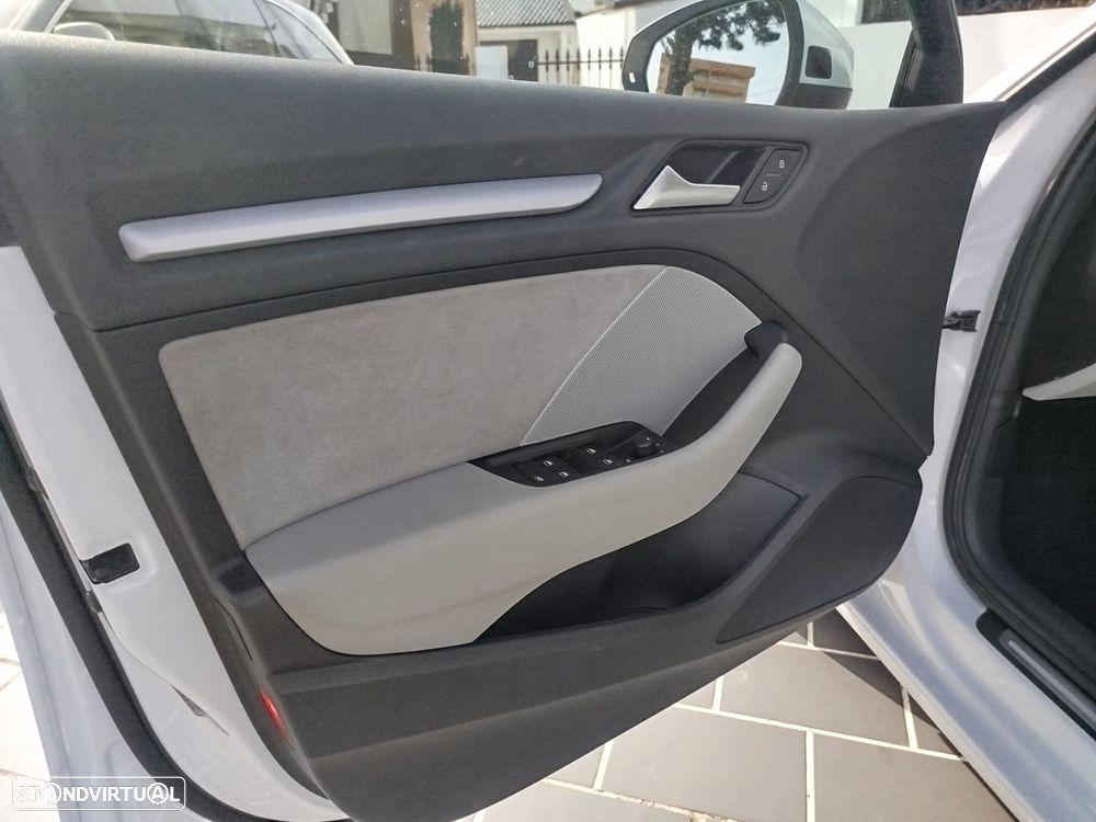 Audi A3 Sportback - 11