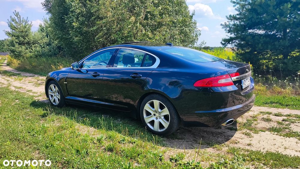 Jaguar XF - 3