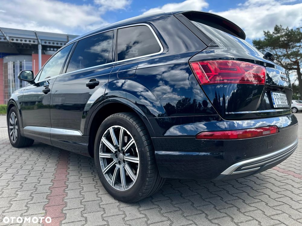 Audi Q7 - 15