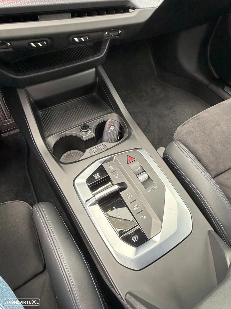 BMW 120 d Pack Desportivo M Pro - 30
