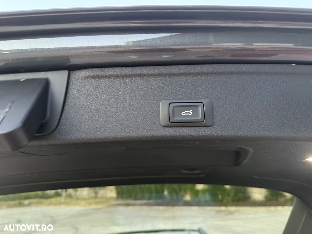 Audi A4 Avant 2.0 TDI ultra S tronic Sport - 16