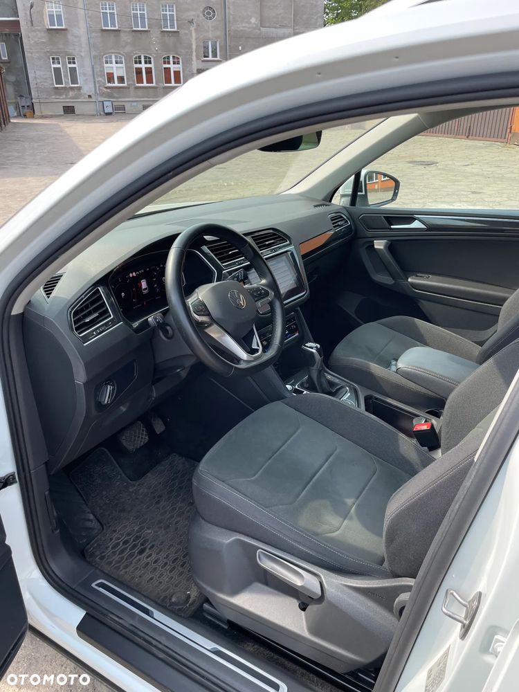 Volkswagen Tiguan 2.0 TDI SCR 4Mot Elegance DSG - 29
