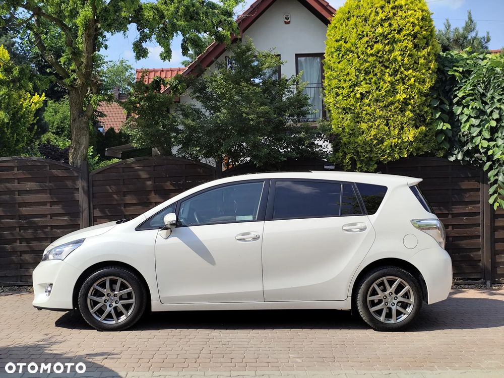 Toyota Verso 1.8 Premium EU5 7os - 4