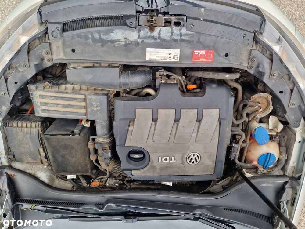 Volkswagen Golf - 10