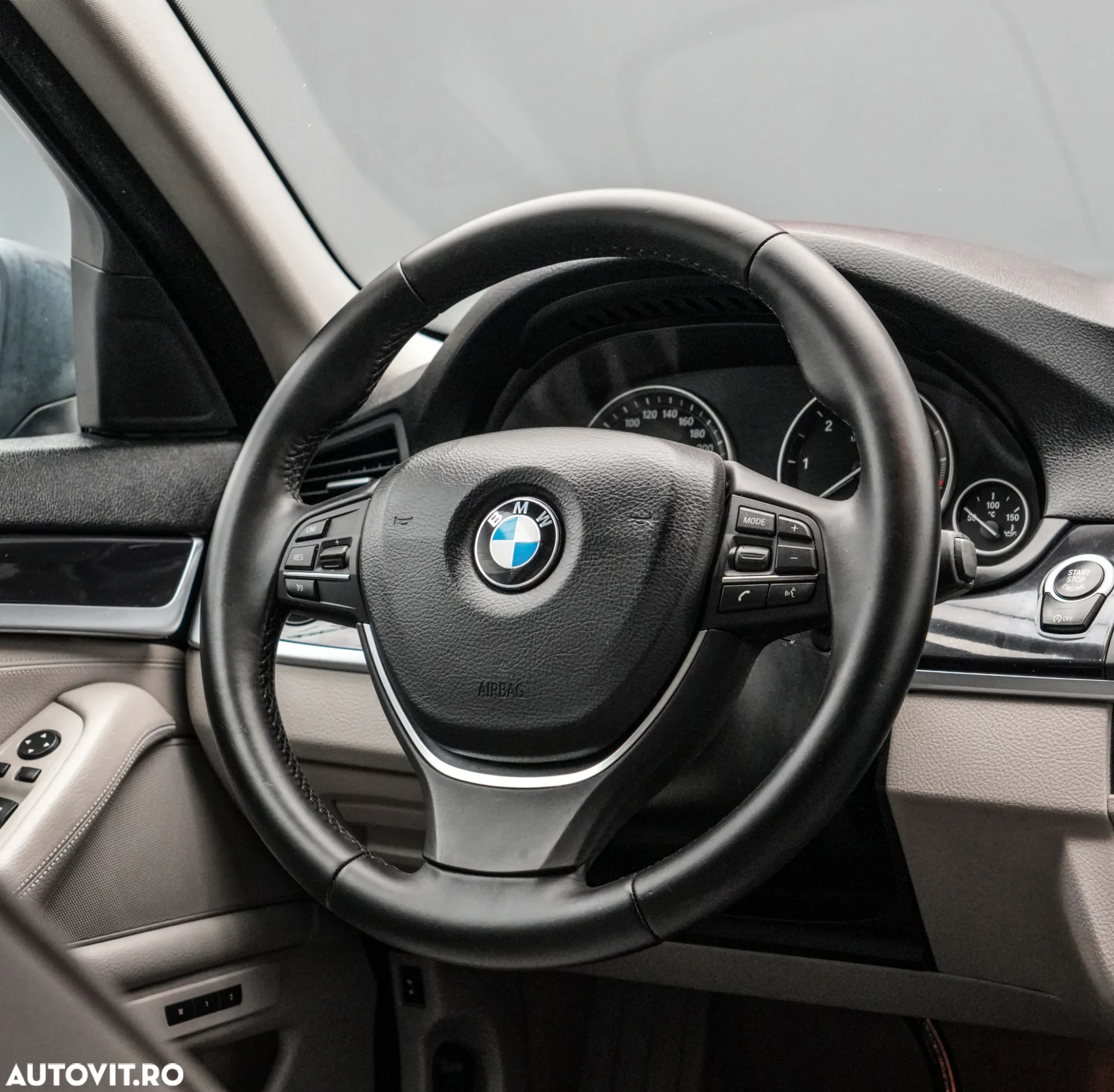 BMW Seria 5 525d xDrive - 17