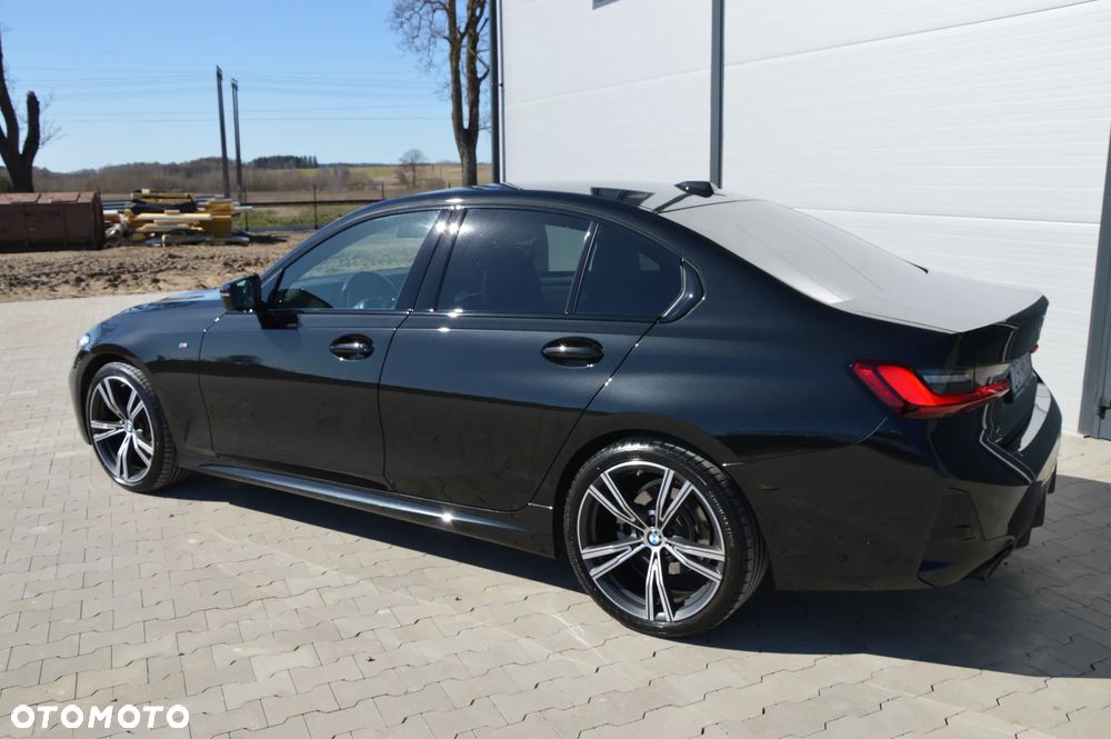 BMW Seria 3 320i M Sport - 12