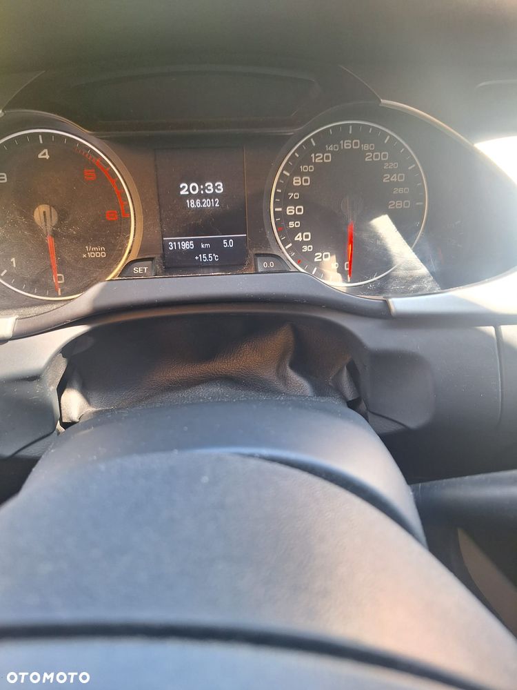 Audi A4 Avant 2.0 TDI - 7