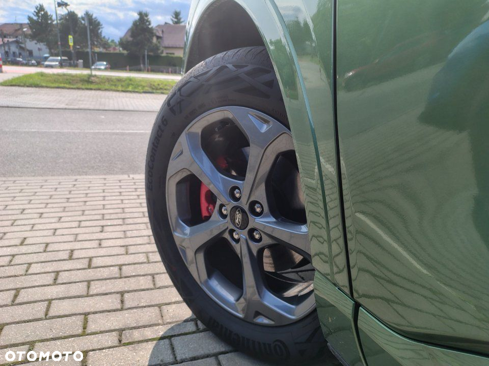 Ford Kuga - 25