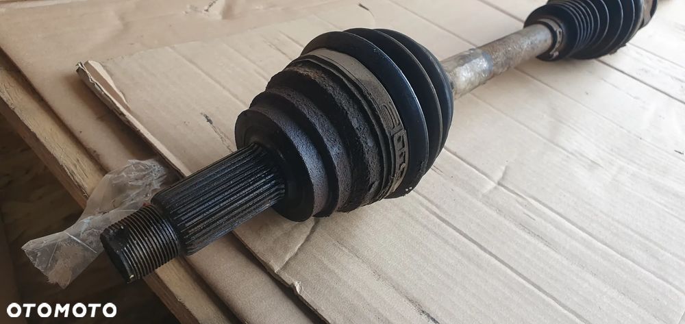 Półoś prawy przód przednia prawa półośka długa BMW X5 E70 LIFT 3.0D 7622914 - 7