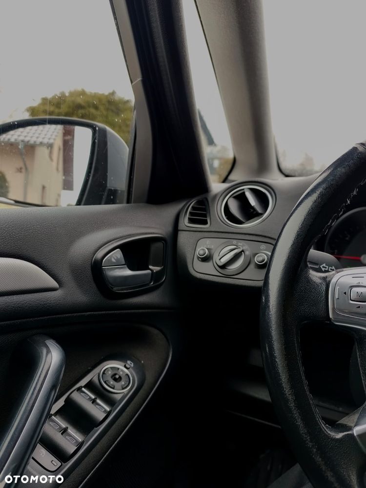 Ford S-Max 2.0 TDCi DPF Trend - 11