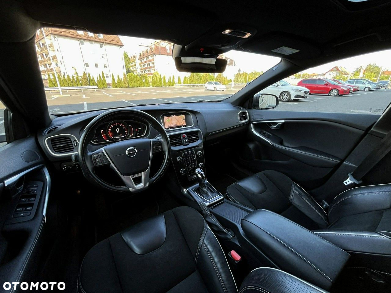 Volvo V40 T3 Geartronic RDesign - 12