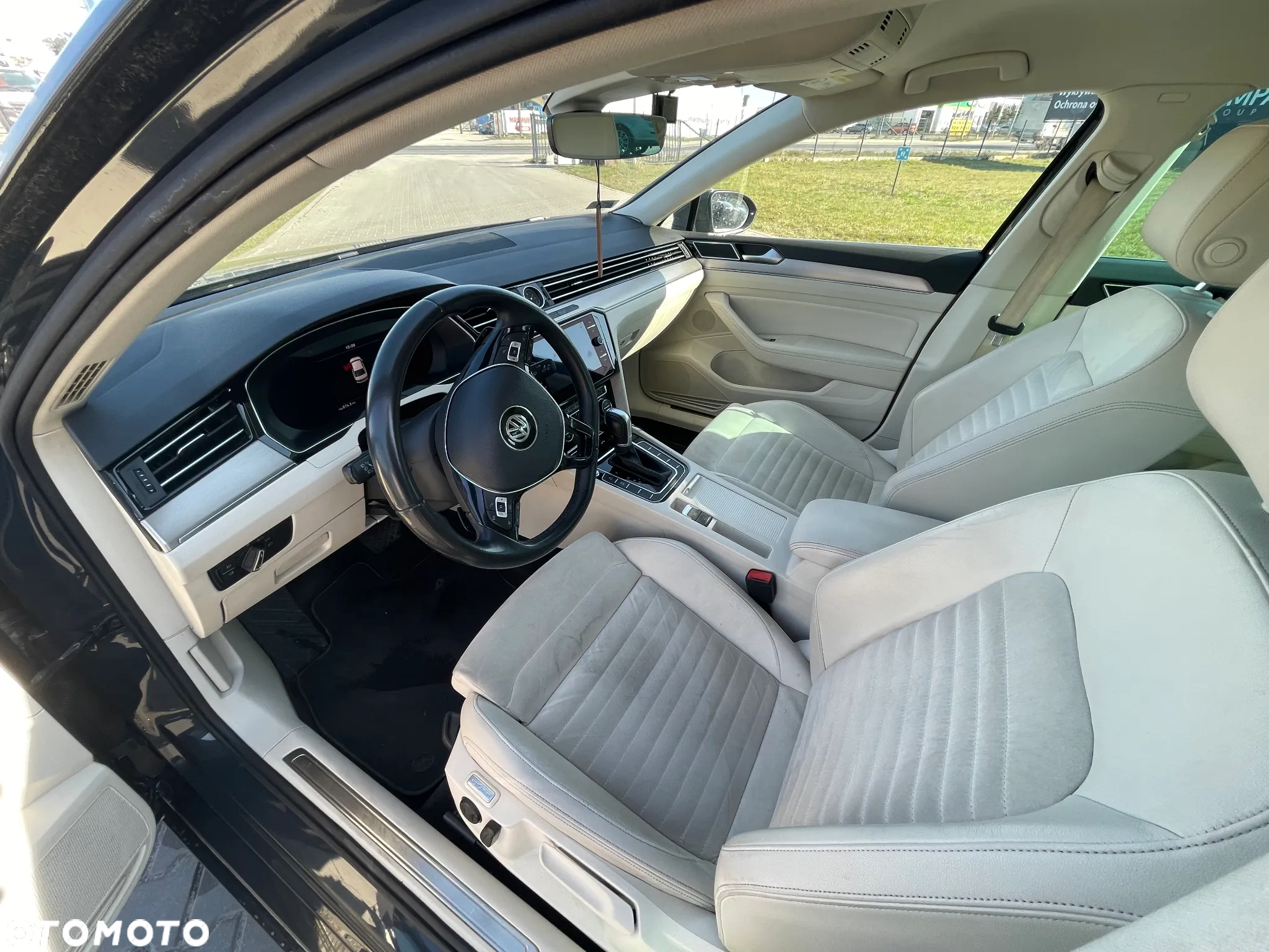 Volkswagen Passat 2.0 TDI Bi-Turbo BMT 4Mot Highline DSG - 2
