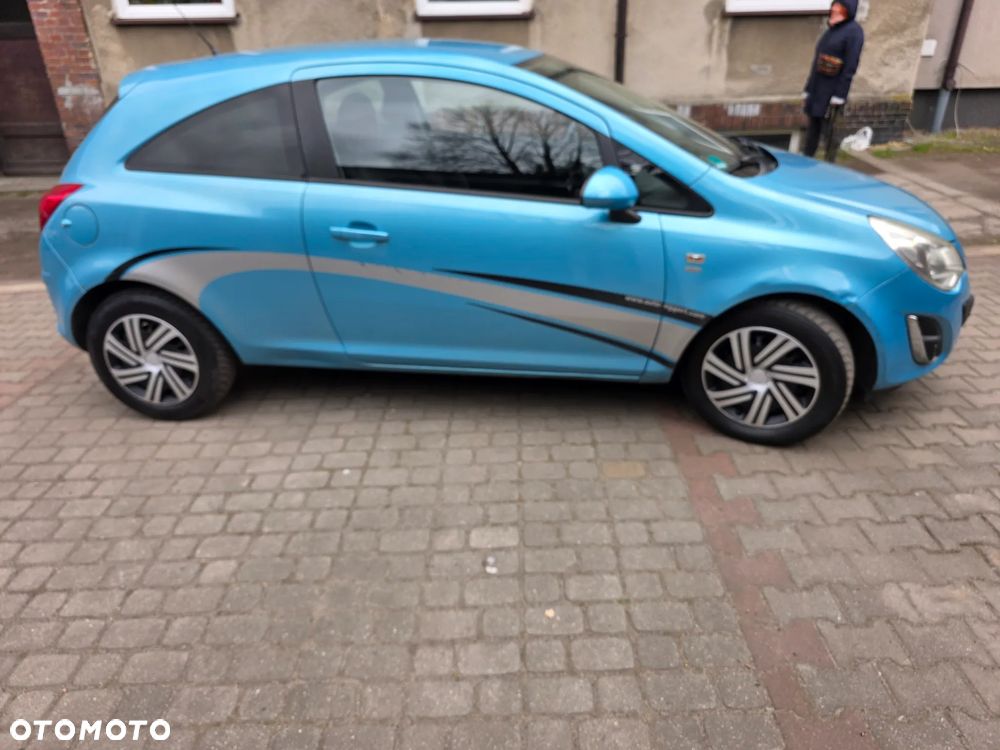 Opel Corsa - 1