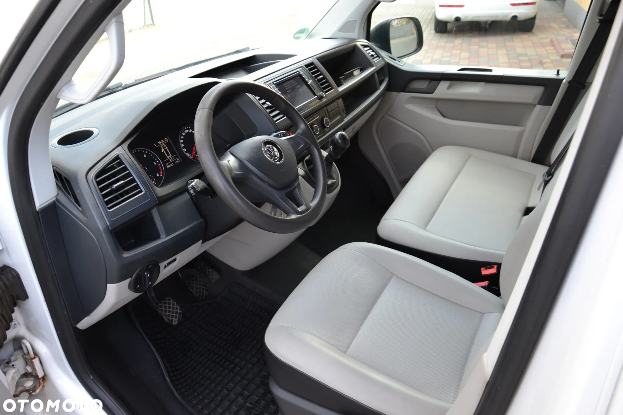 Volkswagen Transporter T6 - 15