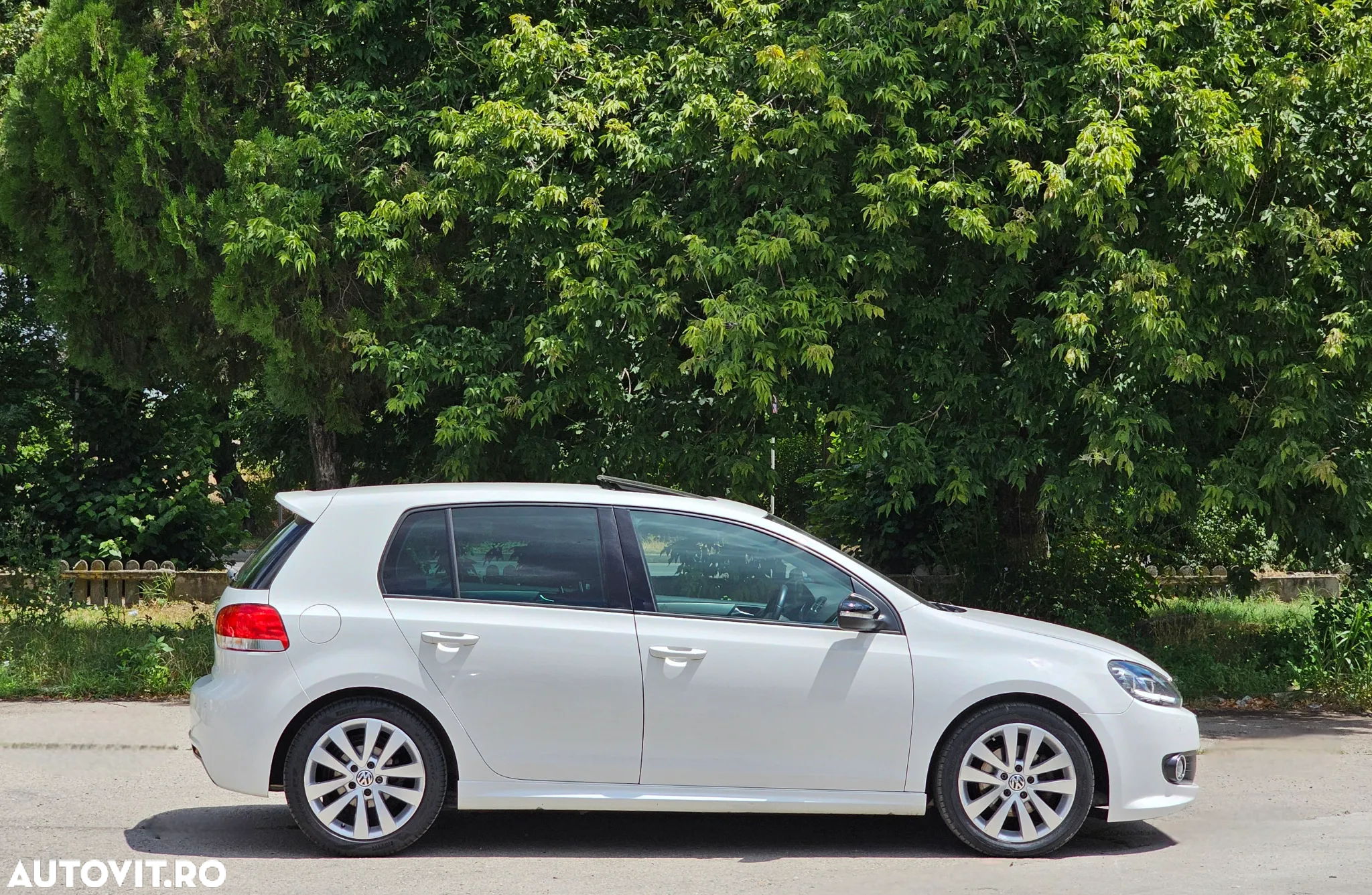 Volkswagen Golf - 14