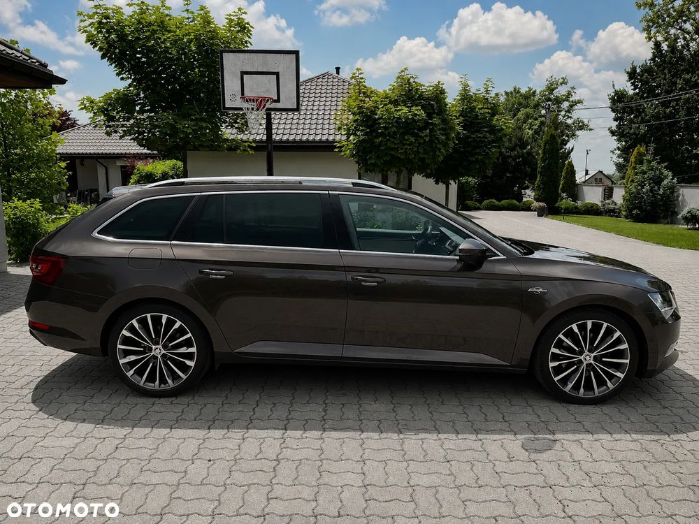 Skoda Superb 2.0 TDI SCR 4x4 L&K DSG - 12
