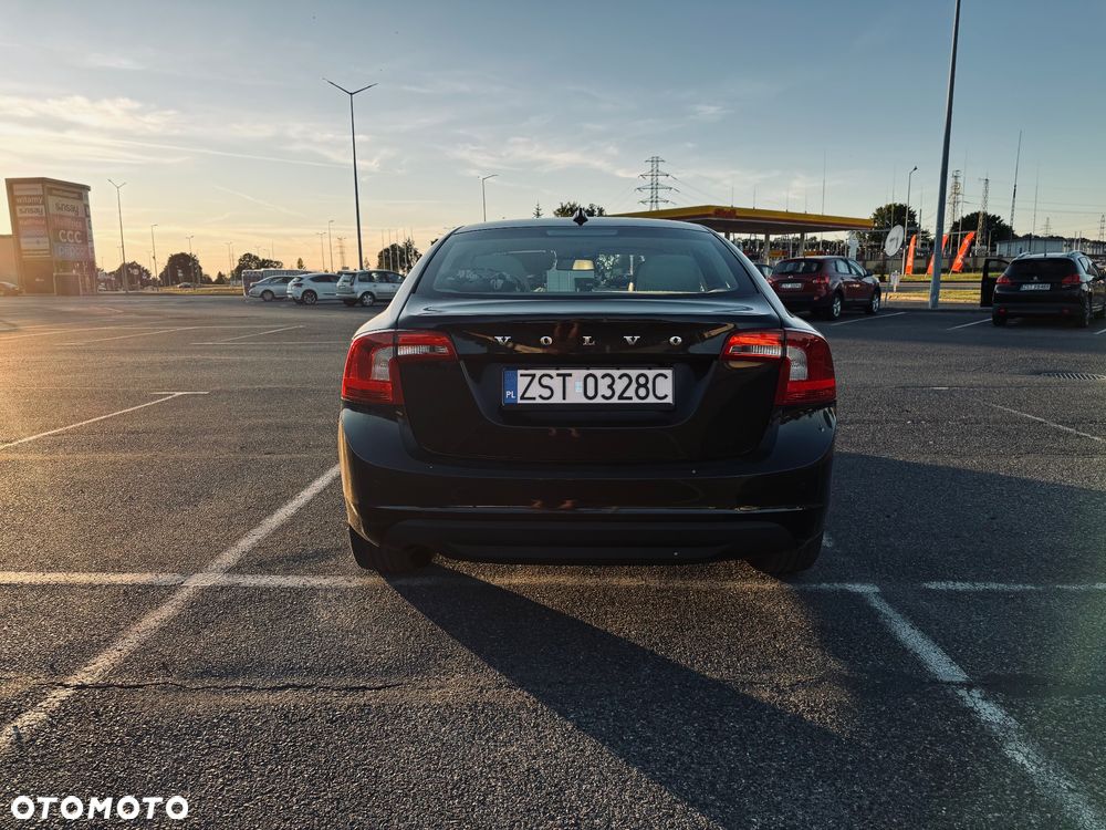 Volvo S60 D3 Geartronic Summum - 5