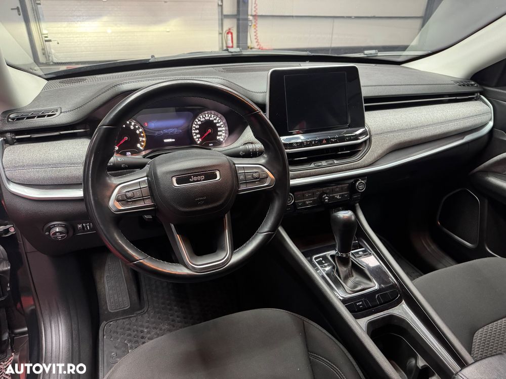 Jeep Compass - 8
