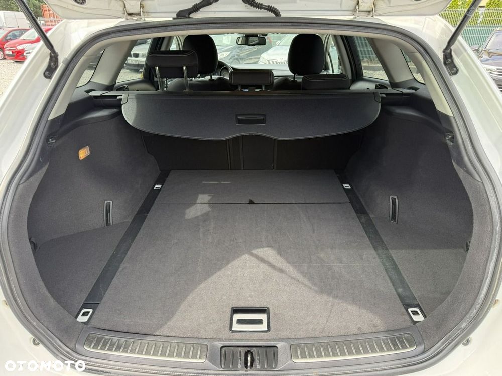 Toyota Avensis 1.6 D-4D Premium - 27