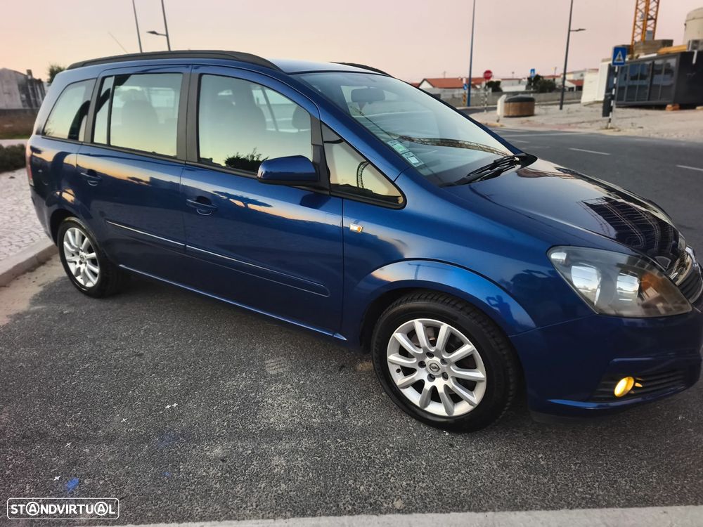 Opel Zafira 1.9 CDTi Enjoy - 32