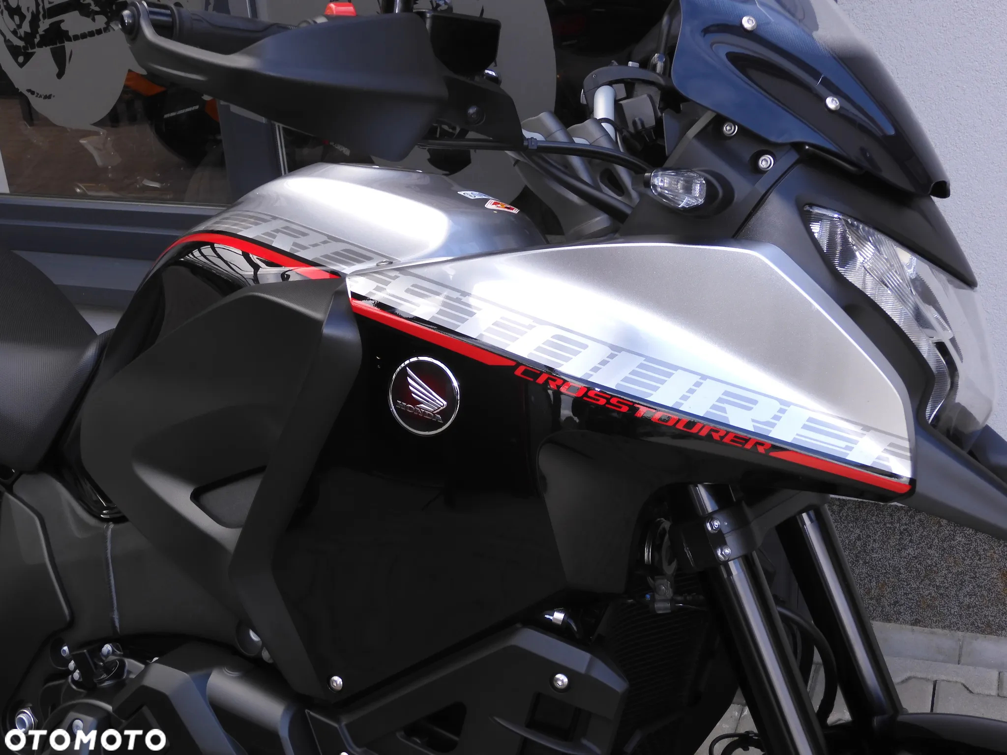 Honda VFR - 18