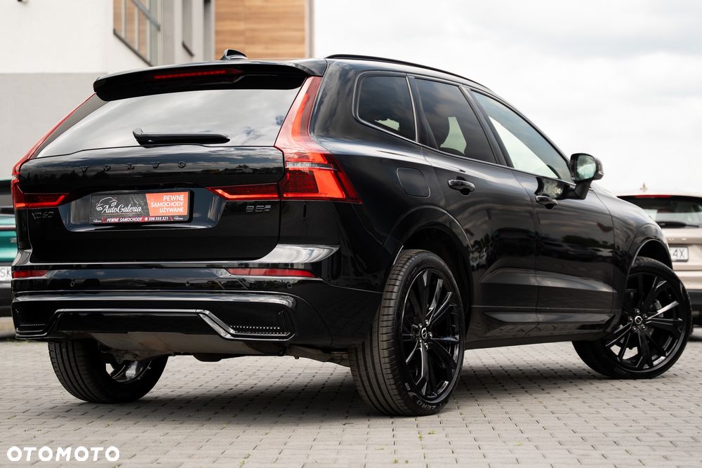 Volvo XC 60 B5 B AWD Ultimate Dark - 11