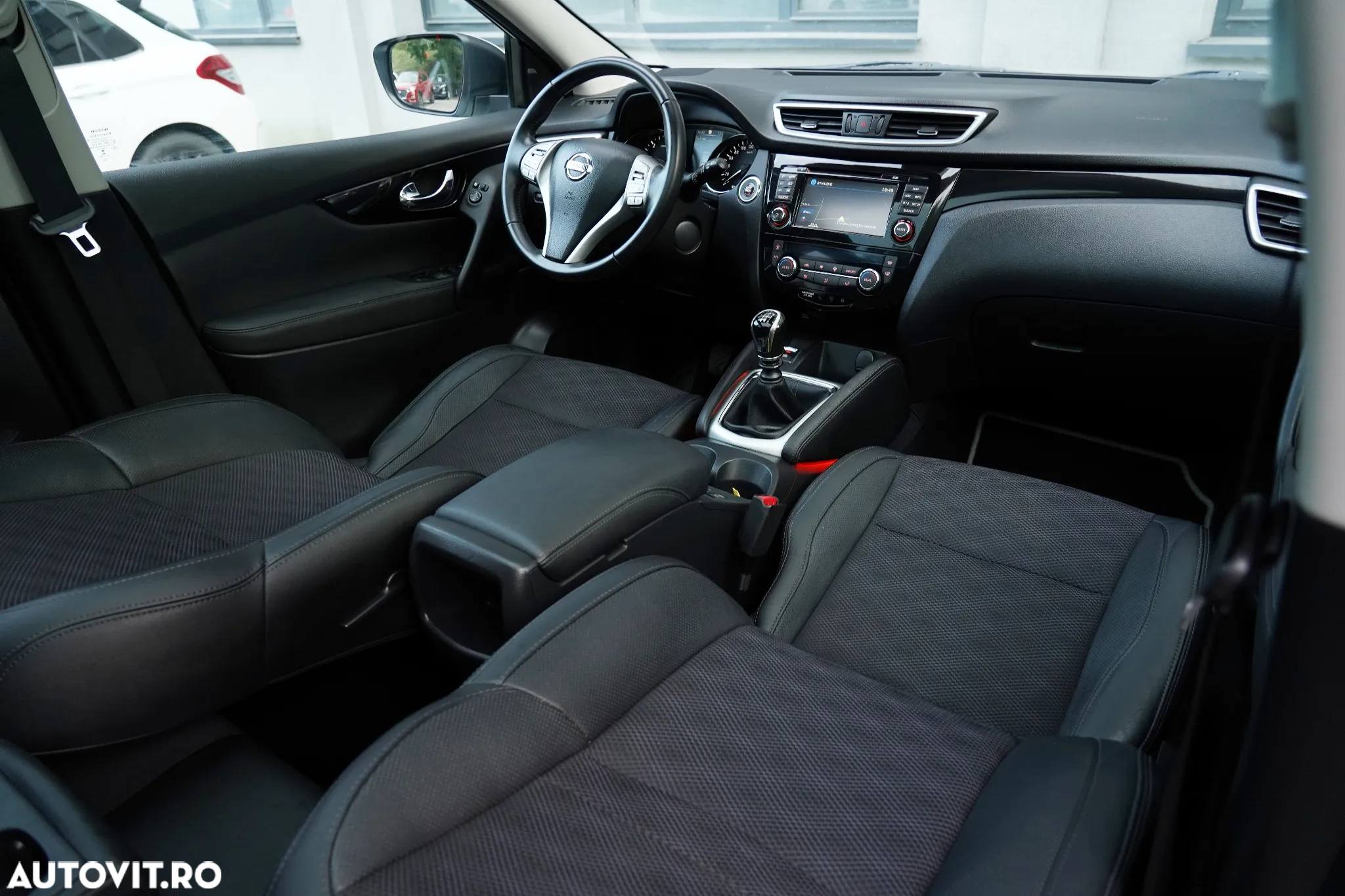 Nissan Qashqai 1.5 DCI DCT TEKNA+ - 6
