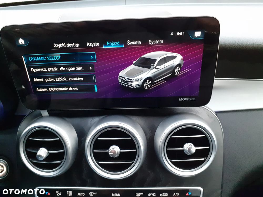 Mercedes-Benz GLC 200 4Matic 9G-TRONIC AMG Line - 33