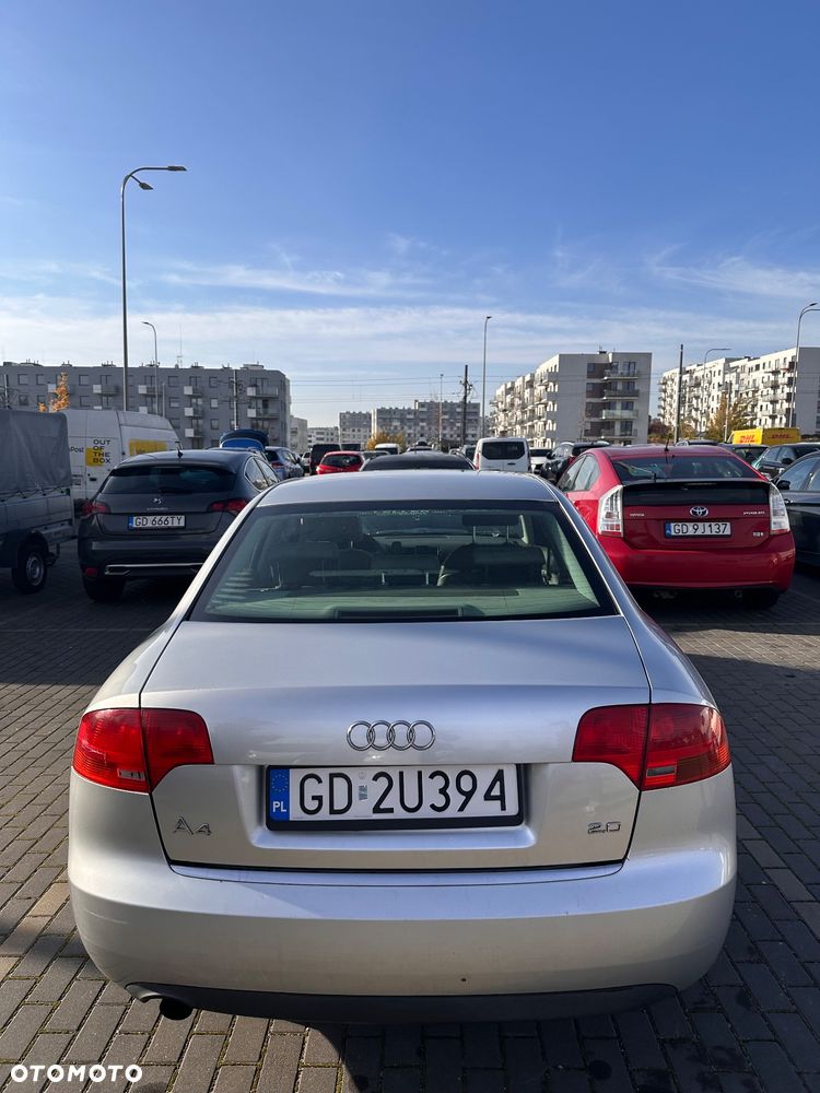 Audi A4 Limousine - 18