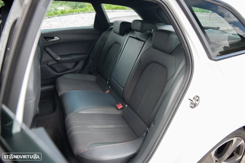 Cupra Leon ST 1.4 e-Hybrid MID DSG - 11