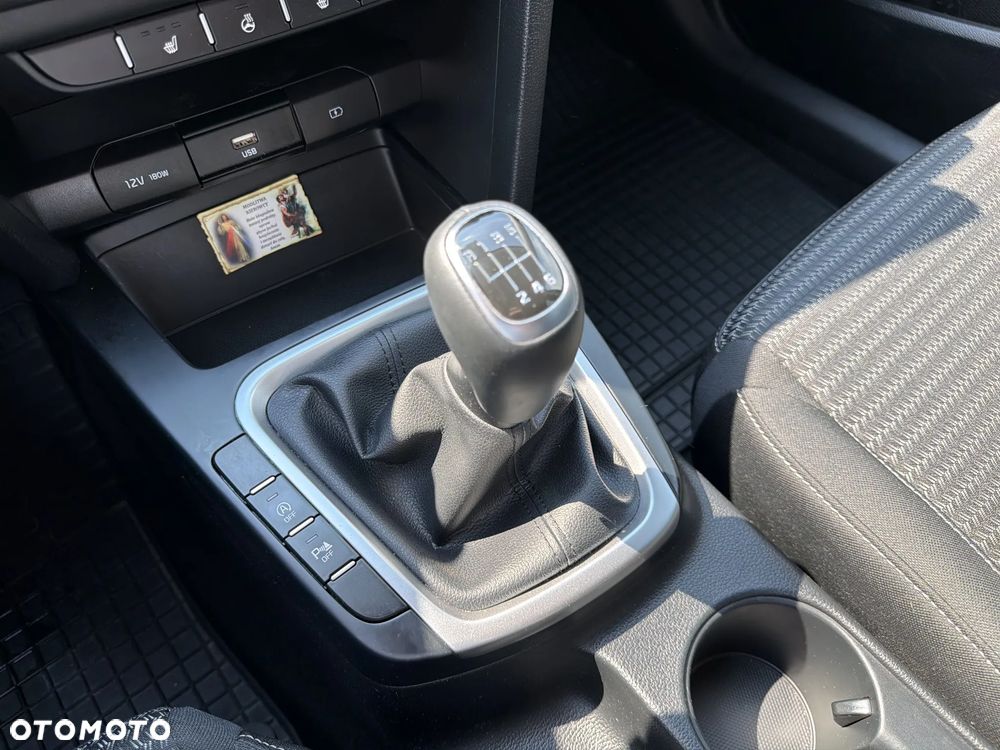 Kia XCeed 1.5 T-GDI M - 16
